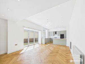Living Room/Kitchen- click for photo gallery